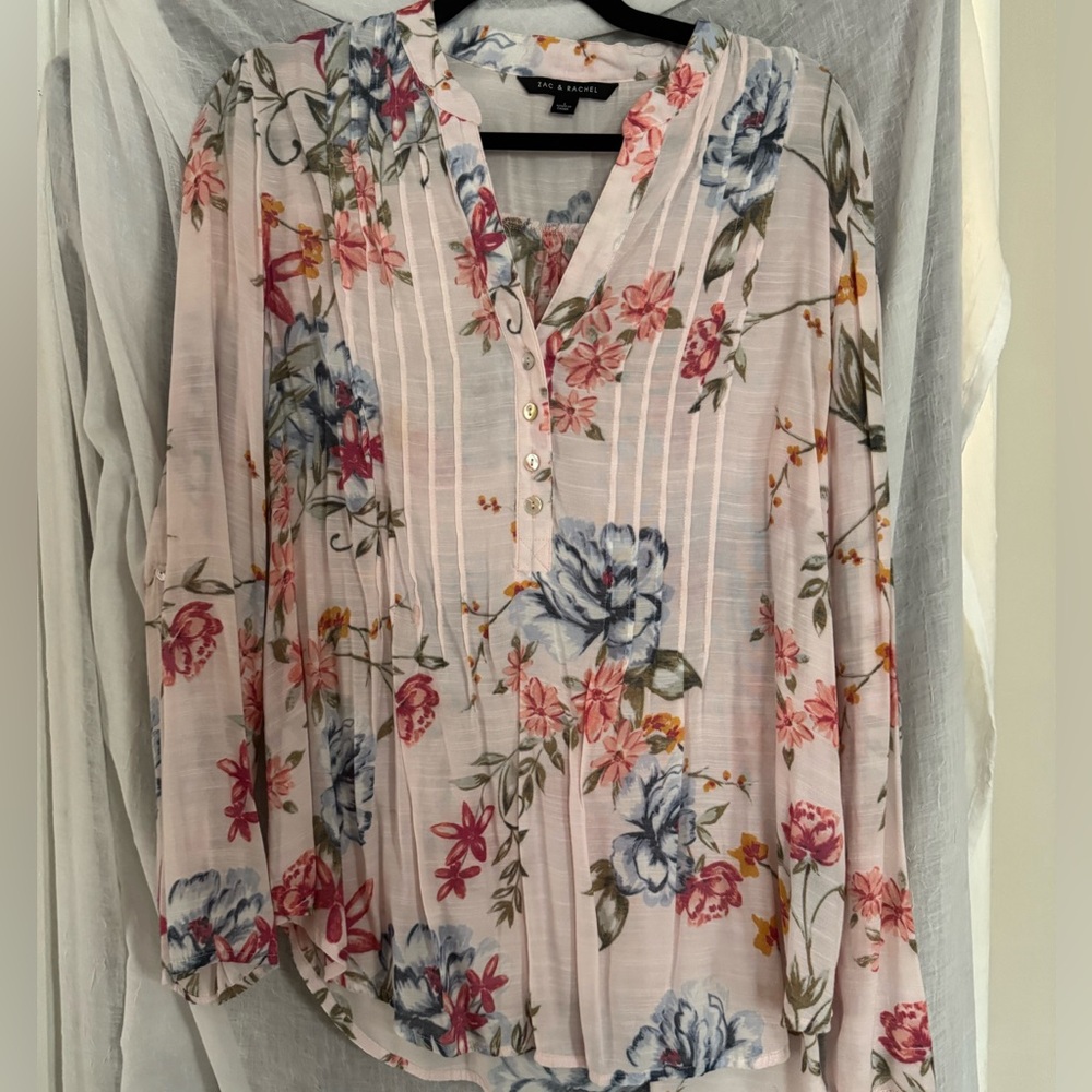 Like new Zac Posen / Rachel Zoe Floral Pink Blouse. Size L